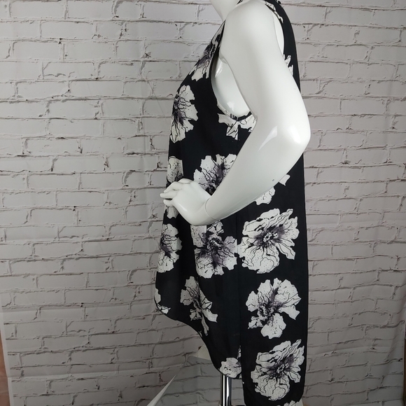 Papillon Floral High Low  Hem Tunic - Picture 2 of 10